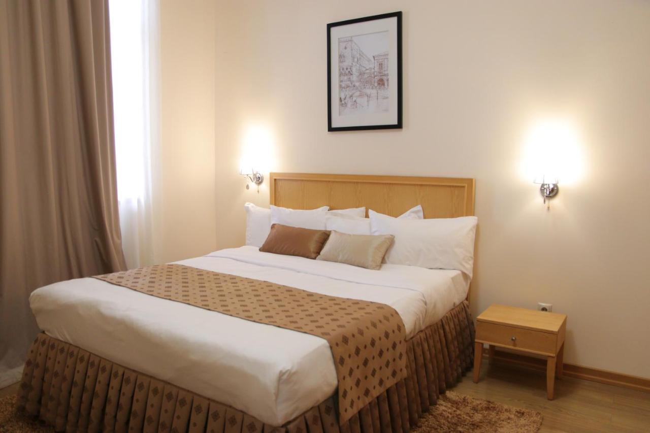 Atb Grand Hotel Atiraw Buitenkant foto