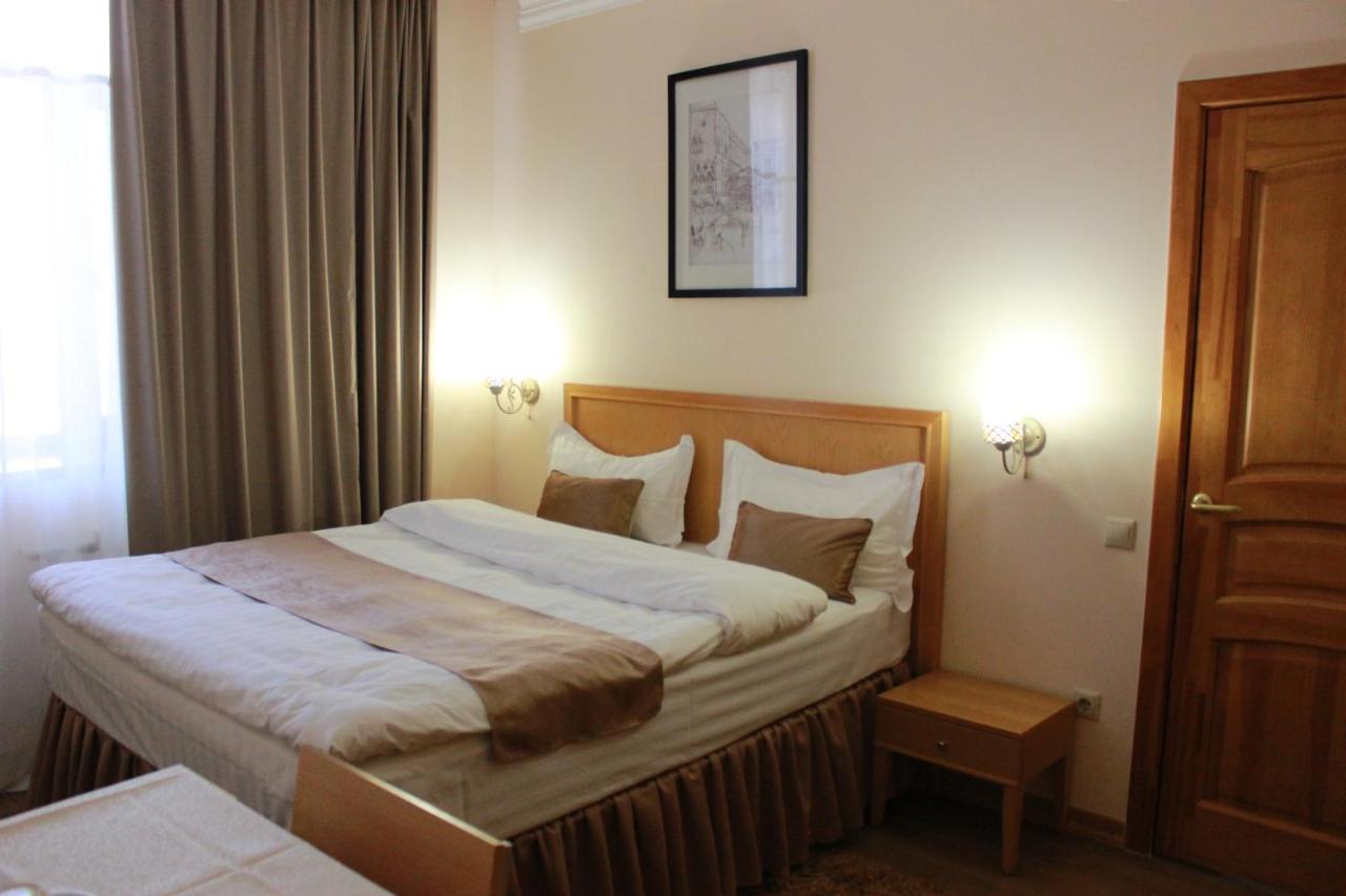 Atb Grand Hotel Atiraw Buitenkant foto