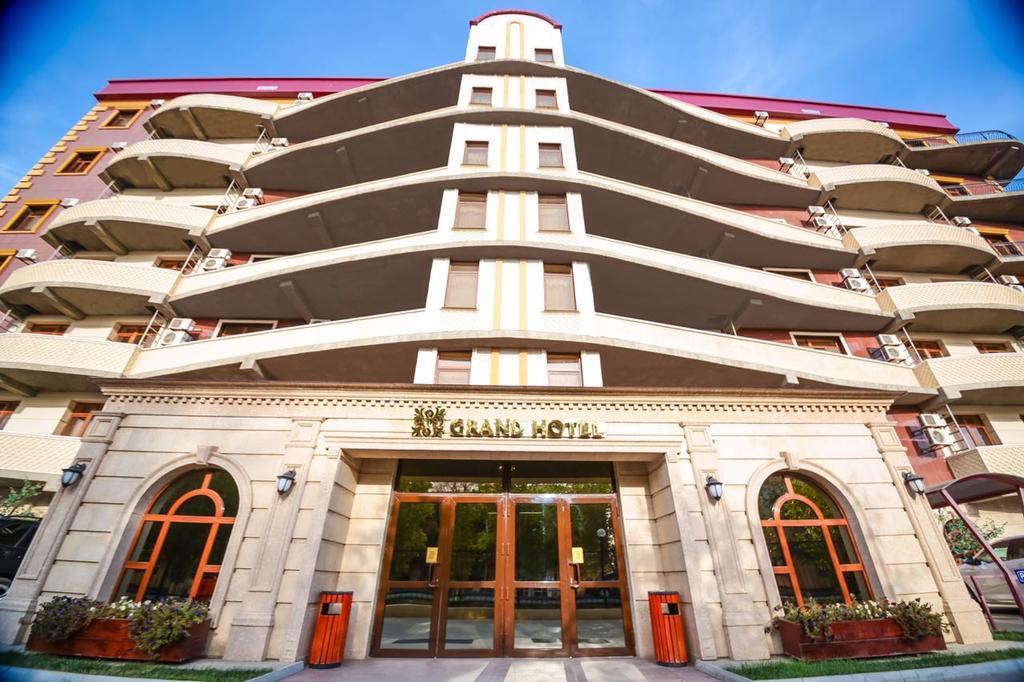 Atb Grand Hotel Atiraw Buitenkant foto