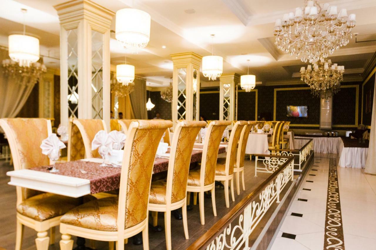 Atb Grand Hotel Atiraw Buitenkant foto